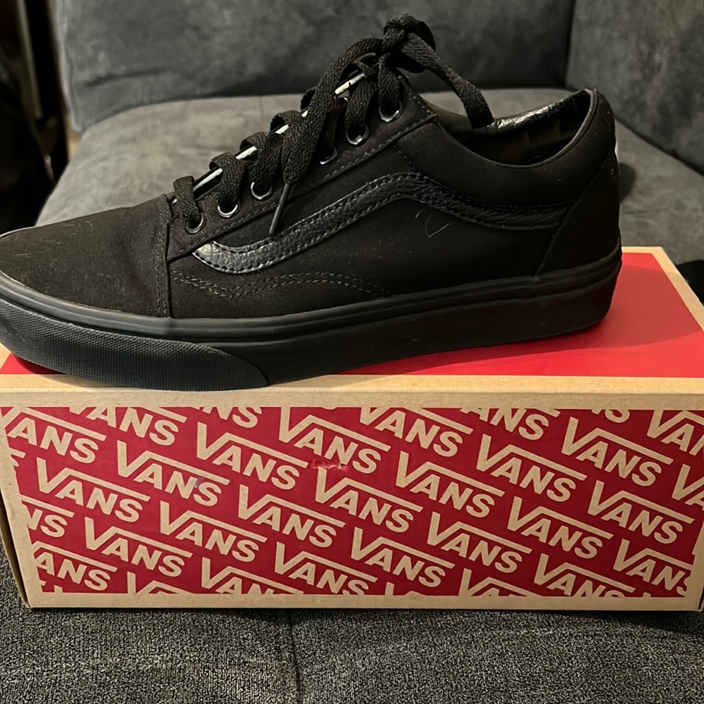 Black old skool vans